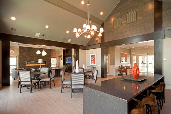 COMFORTABLE COMMON AREA